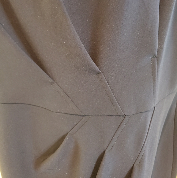 Saint John Navy Sleeveless Dress Gathered at the Waist Size 16 - Picture 5 of 5